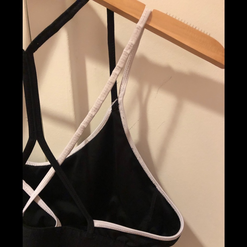 ⛔️SOLD⛔️ Adidas 🖤 Strappy Back Sports Bra - Picture 13 of 14